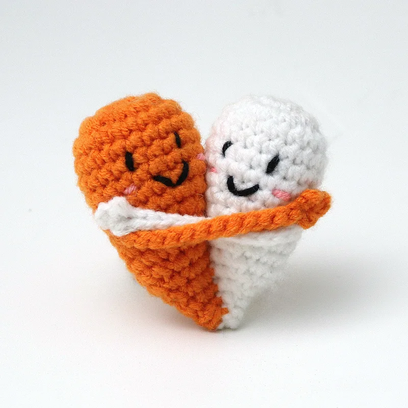 Cute crochet doll kintted heartshape doll finnshed hand woven toy knitted hearts love doll funny gifts 2