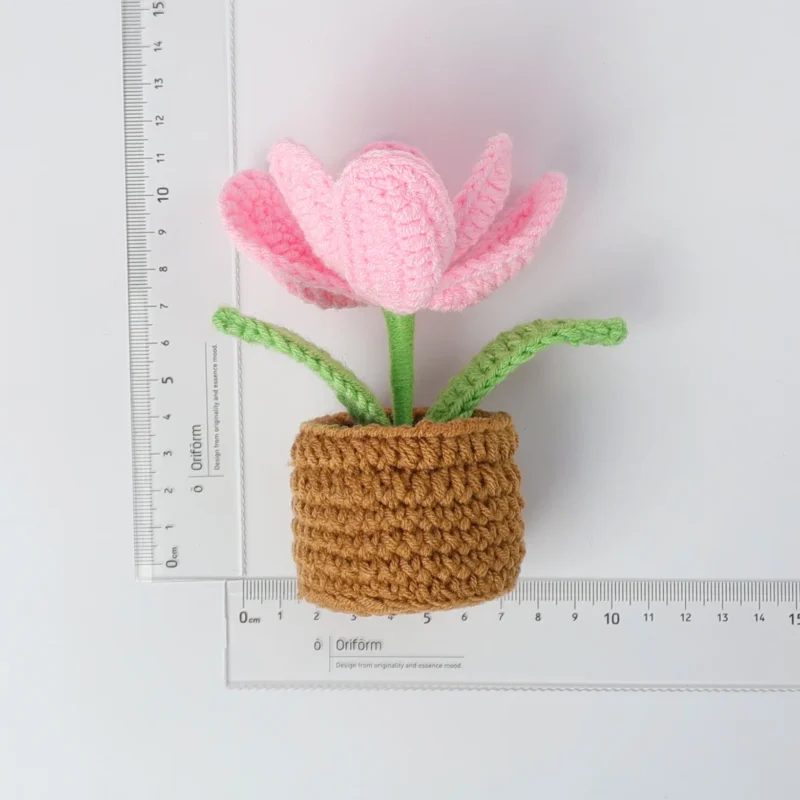 Tulip crochet flowers pot cute knit flower creative crochet plant pot tulips knitting flower car table home decor 2